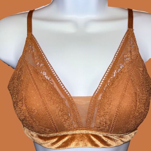 Auden Lightly Lined Orange Velvety Lace Bralette Size medium - Picture 1 of 6